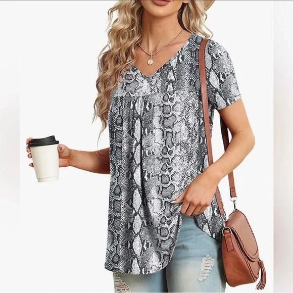 Snakeskin V-Neck Flowy Tunic Blouse - Picture 3 of 10